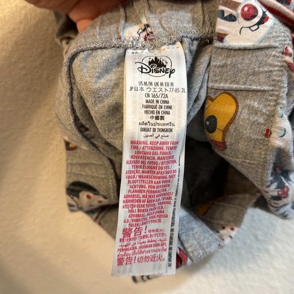 DISNEY MICKEY AND FRIENDS CHRISTMAS PAJAMAS🎄 - Picture 9 of 11